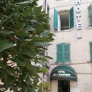 Trois Dauphins Hotel